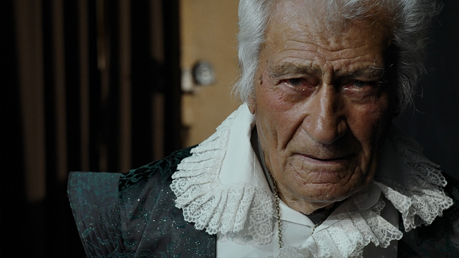 OUTLIVING SHAKESPEARE von Inna Sahakyan und Ruben Ghazaryan beim goEast Filmfestival in Wiesbaden und beim DOK.fest München